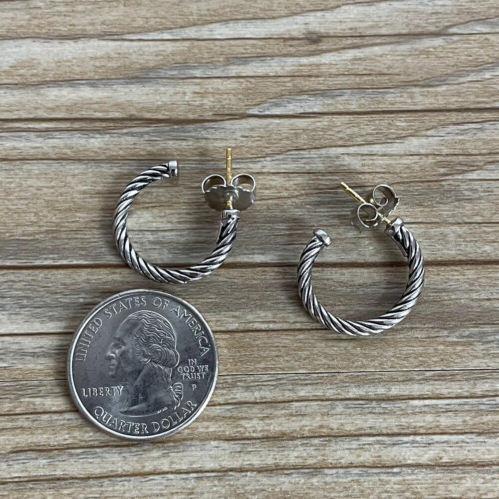 David Yurman Sculpted Cable Hoop Earrings in 925 Sterling Silver - Picture 3 of 7